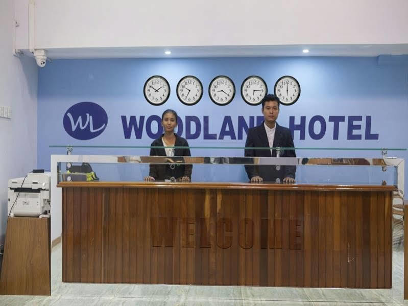 Woodland Hotel Янгон Екстер'єр фото